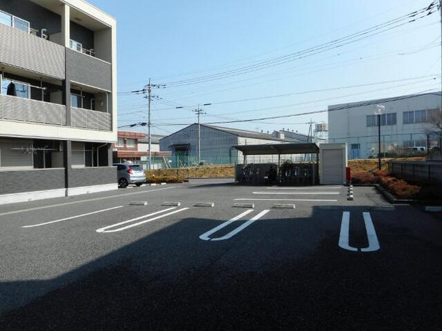 アルカディア　Ⅳ（105） 駐車場