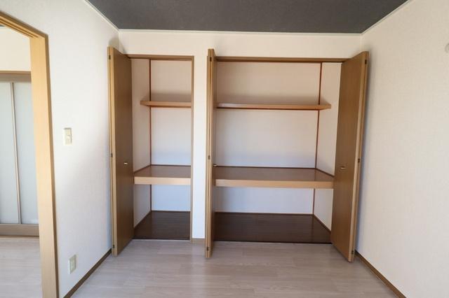 屋敷添ハイツ（203） 収納