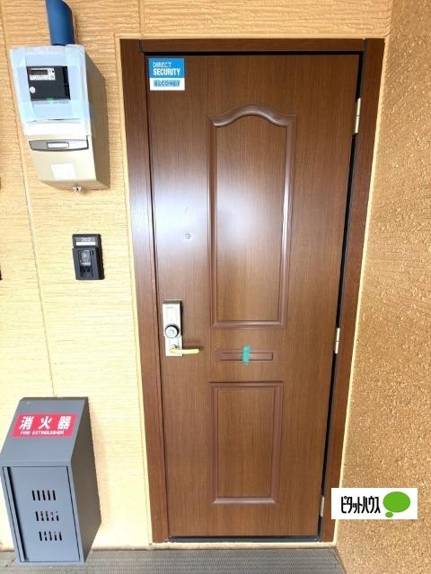 つくばみらい市紫峰ヶ丘アパート 玄関