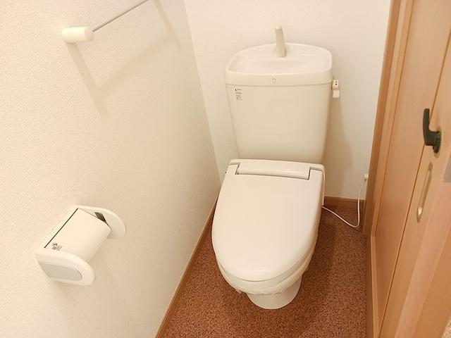 ノーヴァトワーレ　Ｃ（103） トイレ