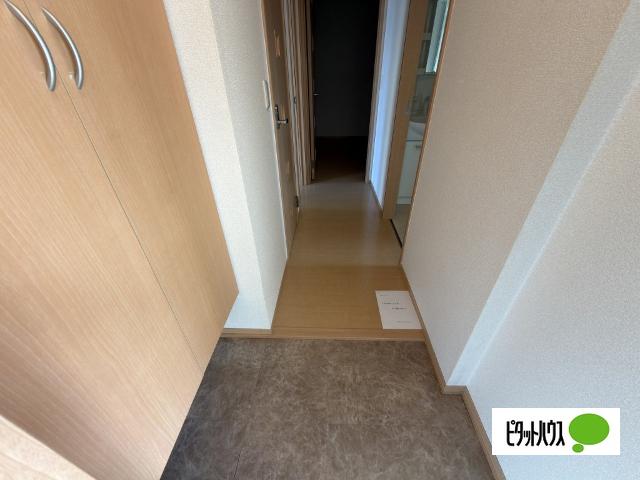 守谷市松ケ丘アパート 玄関