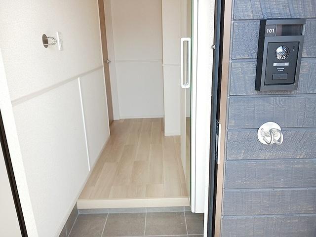 エルヴェ（101） 玄関