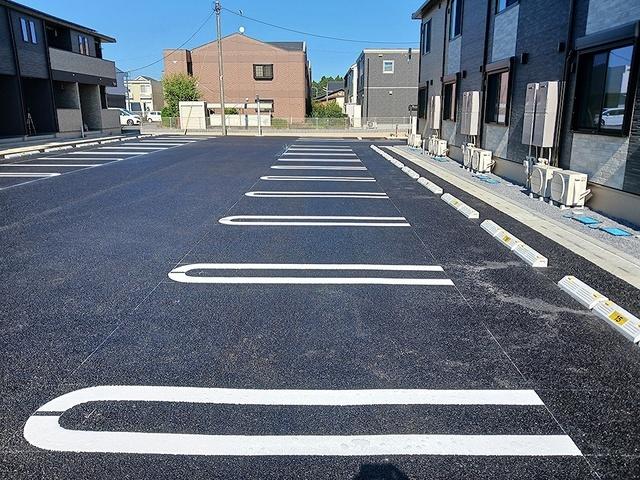 アンフィニ　アムールⅡ（101） 駐車場