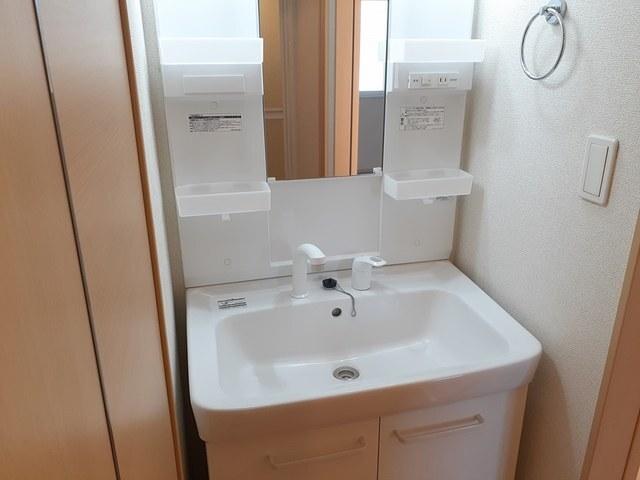 コート・ダジュール　川余郷（101） 洗面