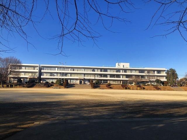 守谷市立黒内小学校：1333m
