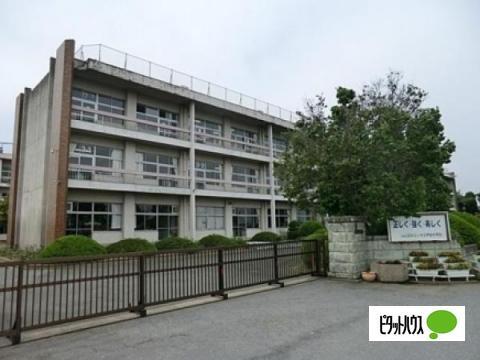 つくばみらい市立伊奈中学校：3713m