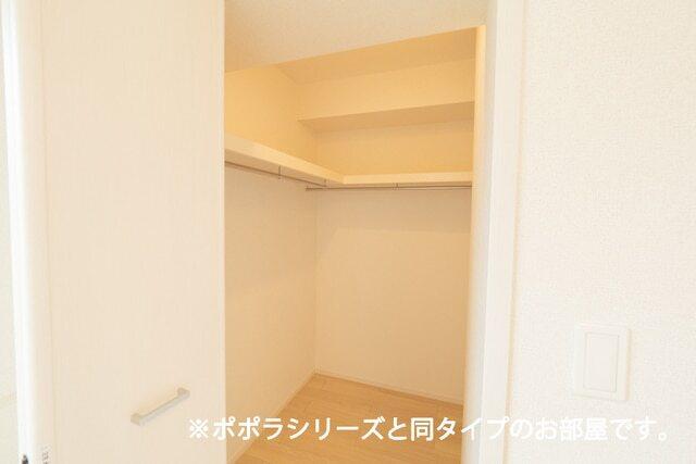 レゼール　Ⅰ（101） 収納