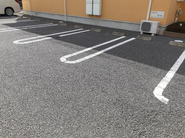 カーサ・フェリーチェ　Ａ（103） 駐車場