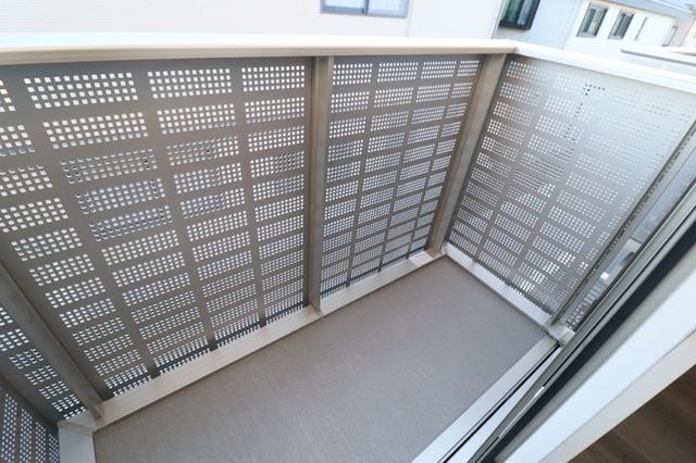 Maison Suzuki（203） バルコニー