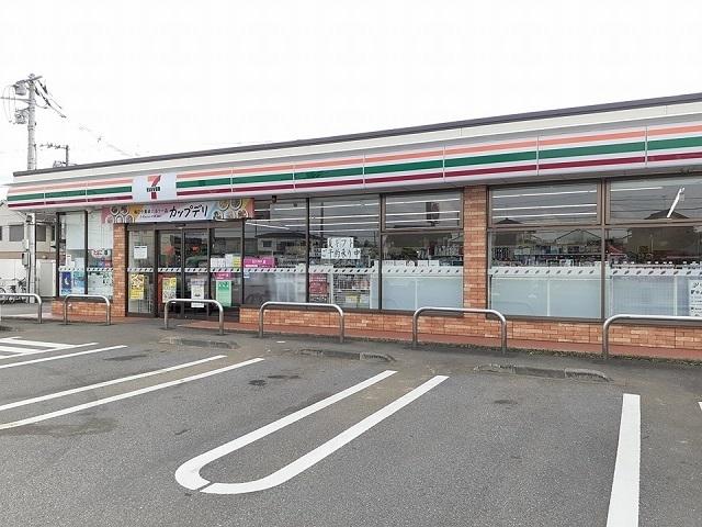 セブンイレブン取手戸頭４丁目店：340m