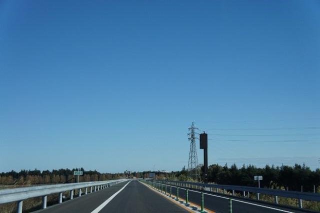 首都圏中央連絡自動車道（つくば中央〜稲敷）つくば中央IC：565m