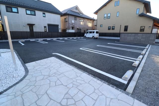 Maison Suzuki（102） 駐車場