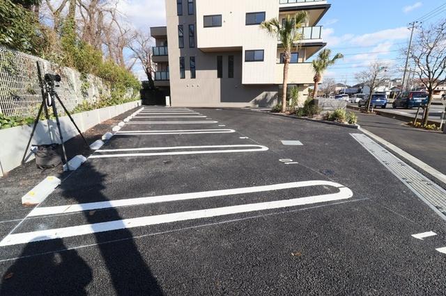 プライム フォレスト 百合ケ丘（103） 駐車場