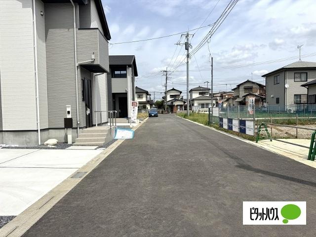 ＼新築／取手市戸頭17期【2号棟】 前面道路含む現地写真