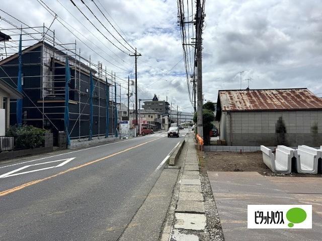 ＼新築／取手市白山6丁目８期【1号棟】 前面道路含む現地写真