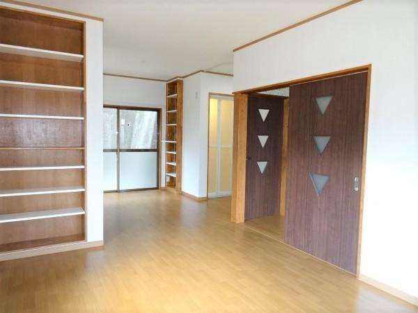 倉敷市玉島乙島一戸建 リビング