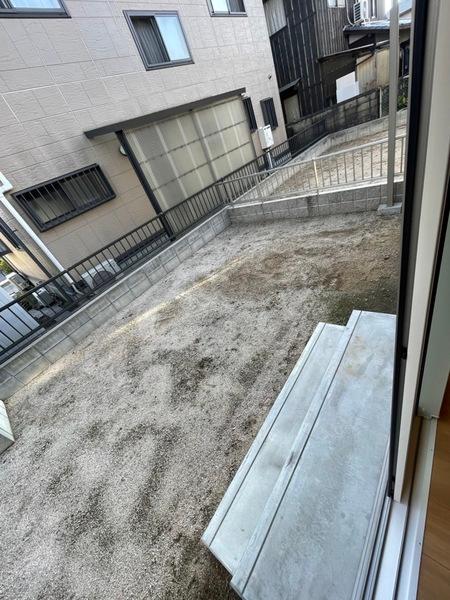 ファミリアA 庭