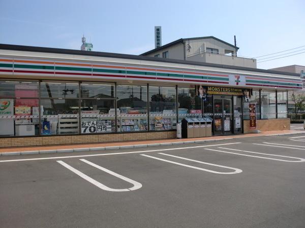 セブンイレブン新倉敷駅前1丁目店：418m