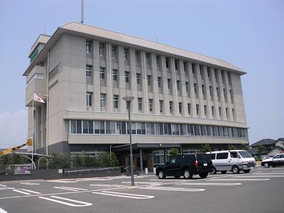 玉島警察署：1051m