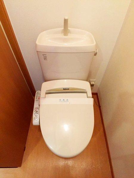 浅口郡里庄町大字新庄アパート トイレ