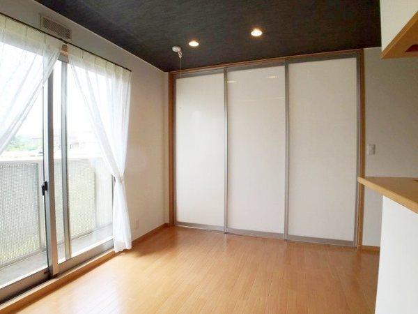 浅口郡里庄町大字新庄アパート リビング