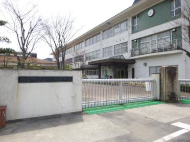 里庄町立里庄西小学校：1152m