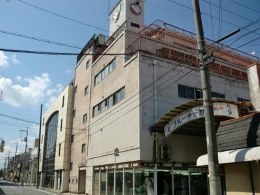 ニシナ本店：641m