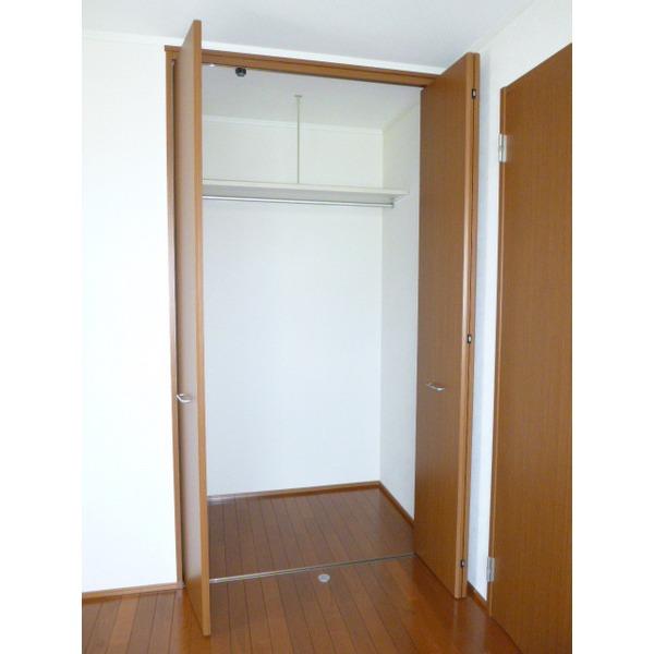 コーポレザン 収納