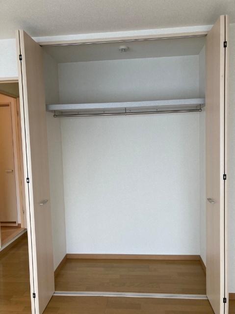 浅口郡里庄町大字里見マンション 収納