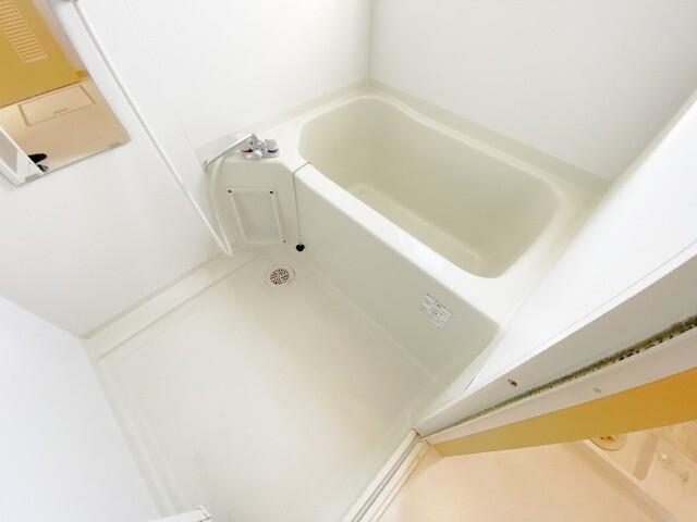 倉敷市玉島長尾アパート バス／シャワー