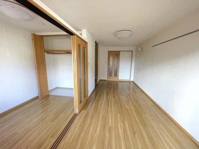 倉敷市玉島爪崎マンション リビング