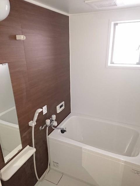 倉敷市玉島爪崎アパート バス／シャワー