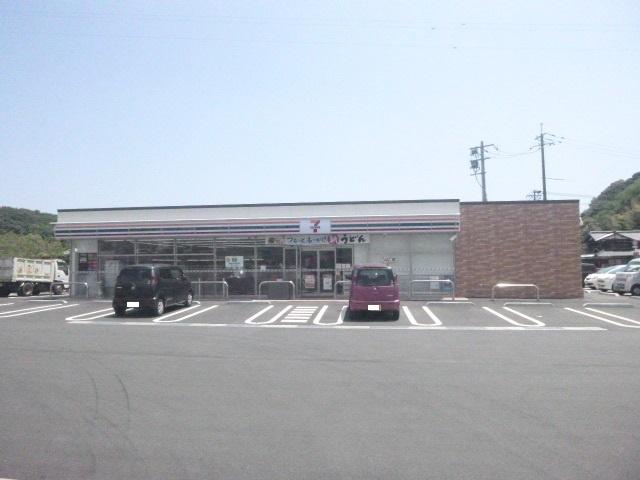 セブンイレブン倉敷玉島阿賀崎店：785m
