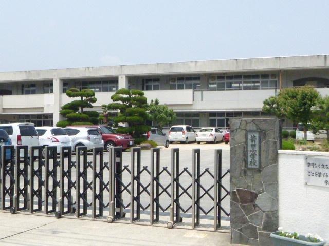 倉敷市立箭田小学校：1256m
