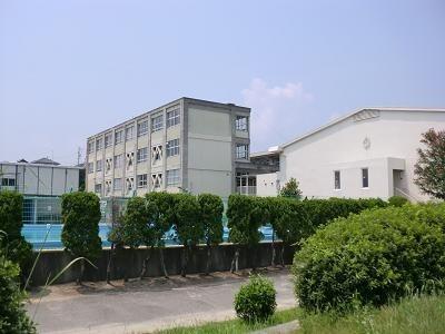 倉敷市立上成小学校：1241m