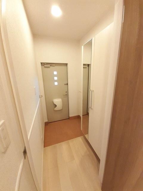 ＳＵＮ１６　金光Ⅲ（103） 玄関