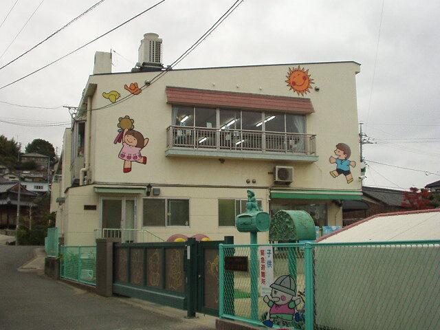 ルンビニ保育園：287m