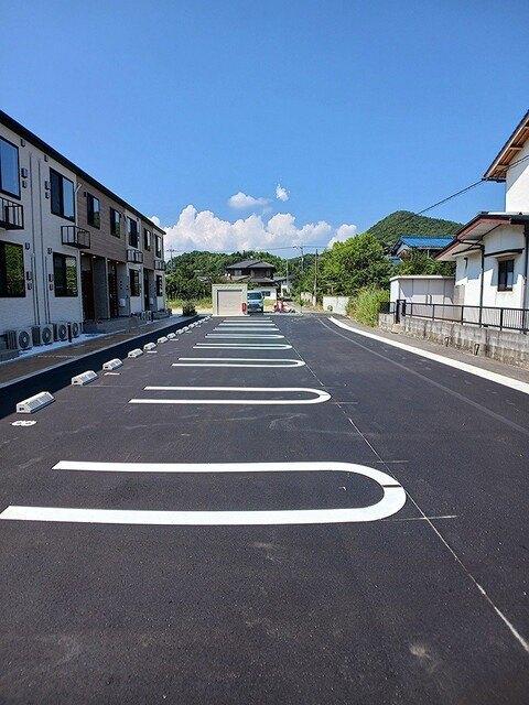 カーサ・ヴィゴ鴨方（102） 駐車場