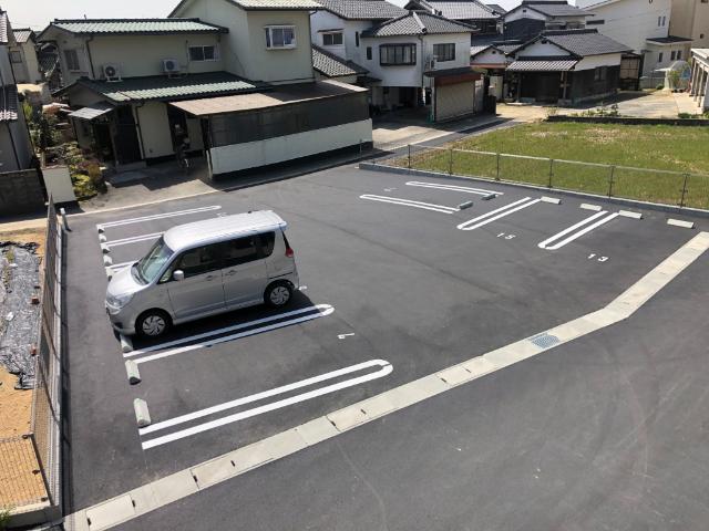 ブランジュール（103） 駐車場