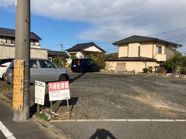 玉島柏台貸テナント 駐車場