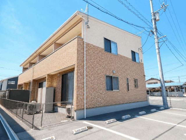  築4年2ヶ月 2階建の賃貸物件