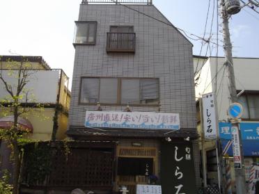 2階部分です。駅ホームからも見え、広告力