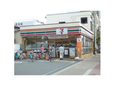 セブンイレブン大阪清水駅前店：206m