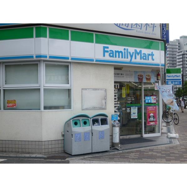 ファミリーマート天神橋六丁目店：82m