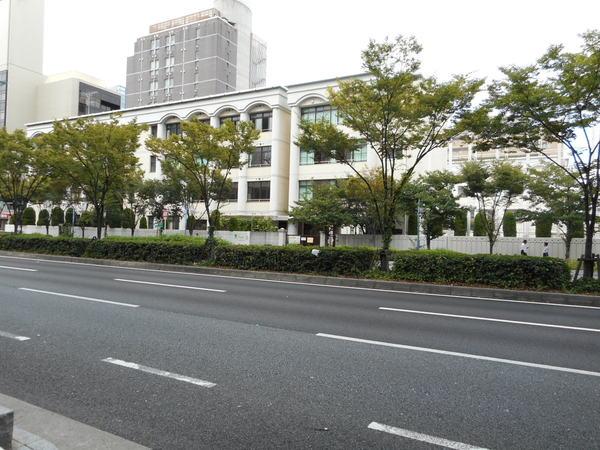 大阪市立堀川小学校：290m