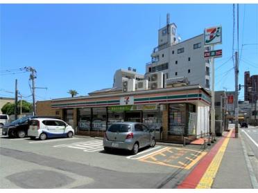 セブンイレブン 熊本競輪場通り店：221m