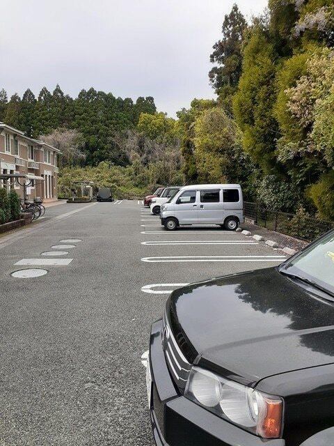 ヴィラ・グレイスⅡ（101） 駐車場