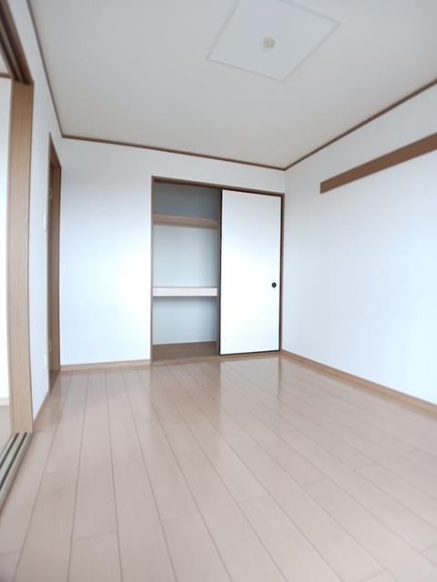 インペリアル山本（303） 室内