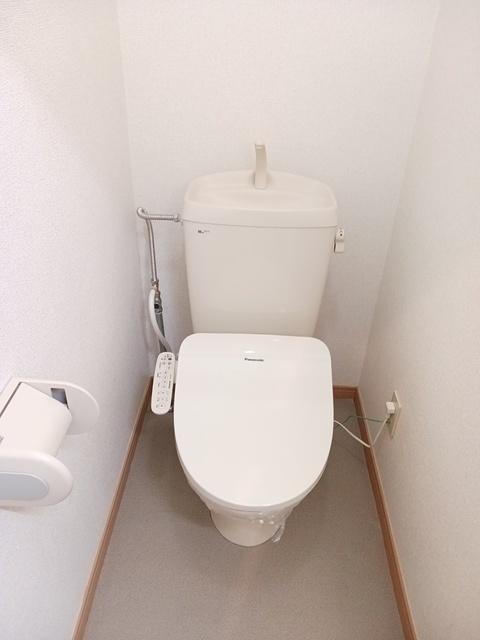 ソレイユ城山（201） トイレ