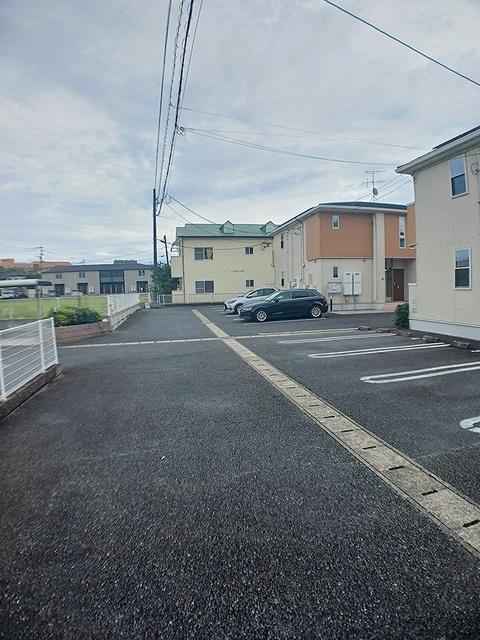 エクセルＭ・Ｉ　Ｂ（101） 駐車場